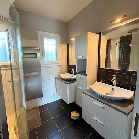 Grande Maison Cosy Proche Centre Holiday home *