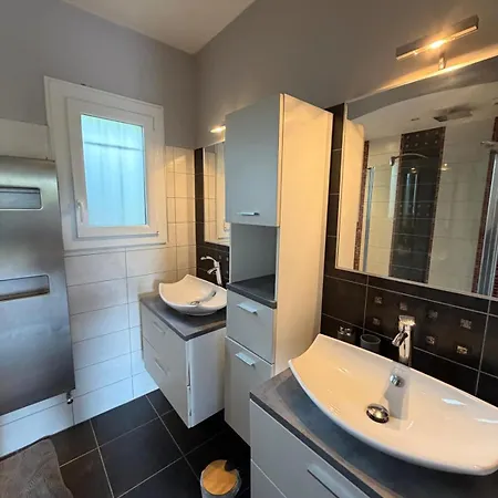 Holiday home Grande Maison Cosy Proche Centre Saint-Lo